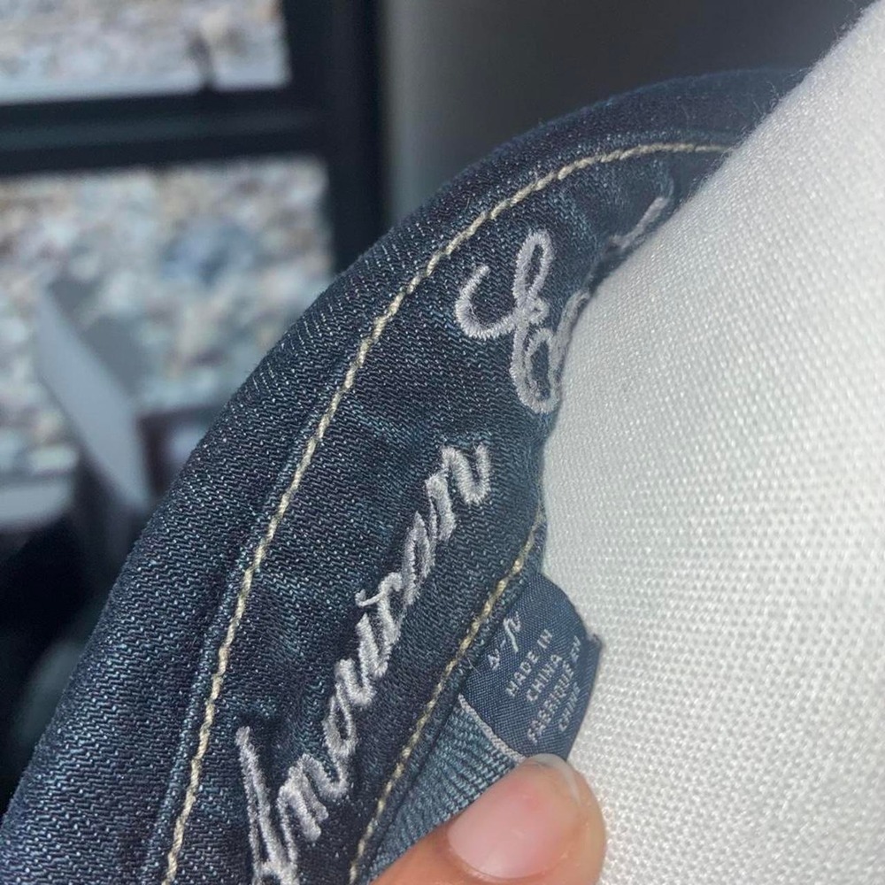 American Eagle Dark blue denim jacket with button-up front and pockets - Picture 3 of 4